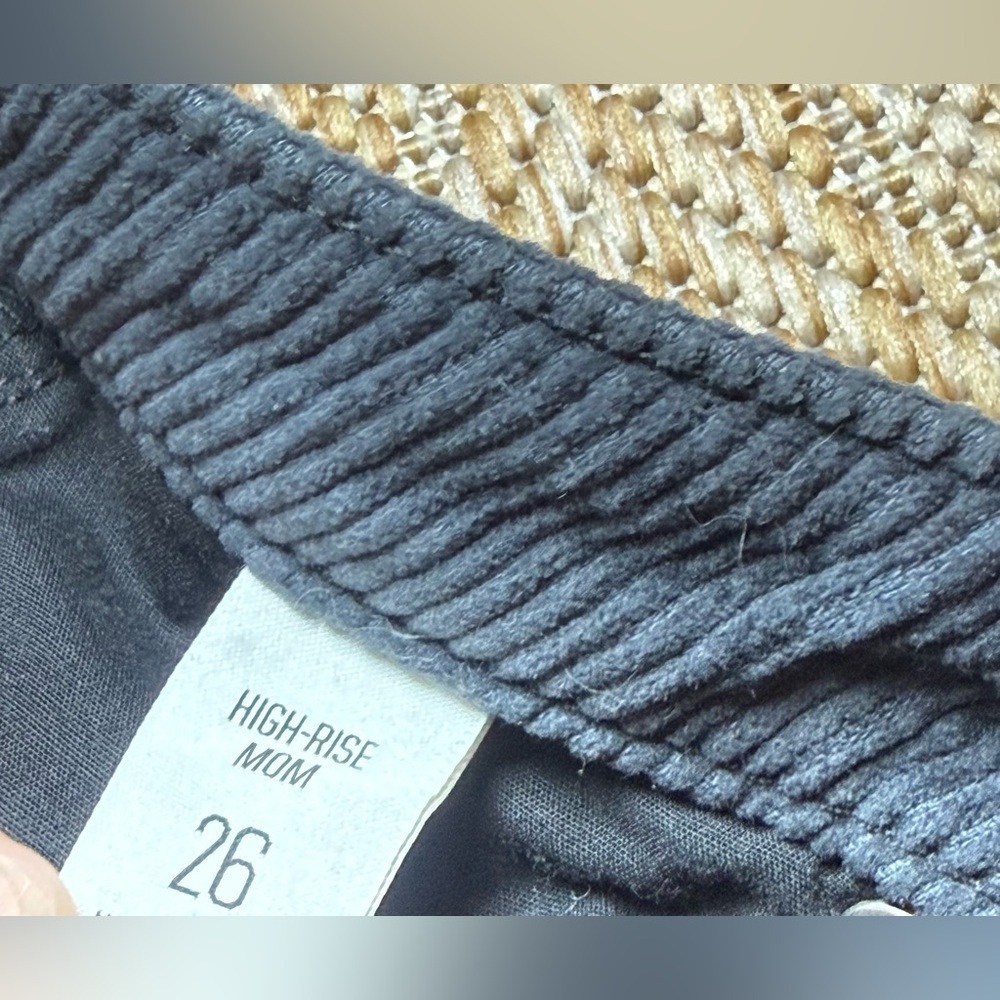 Urban Outfitters BDG Black Corduroy High Rise Mom Jeans/Pants,Straight Leg,26 - Picture 9 of 9